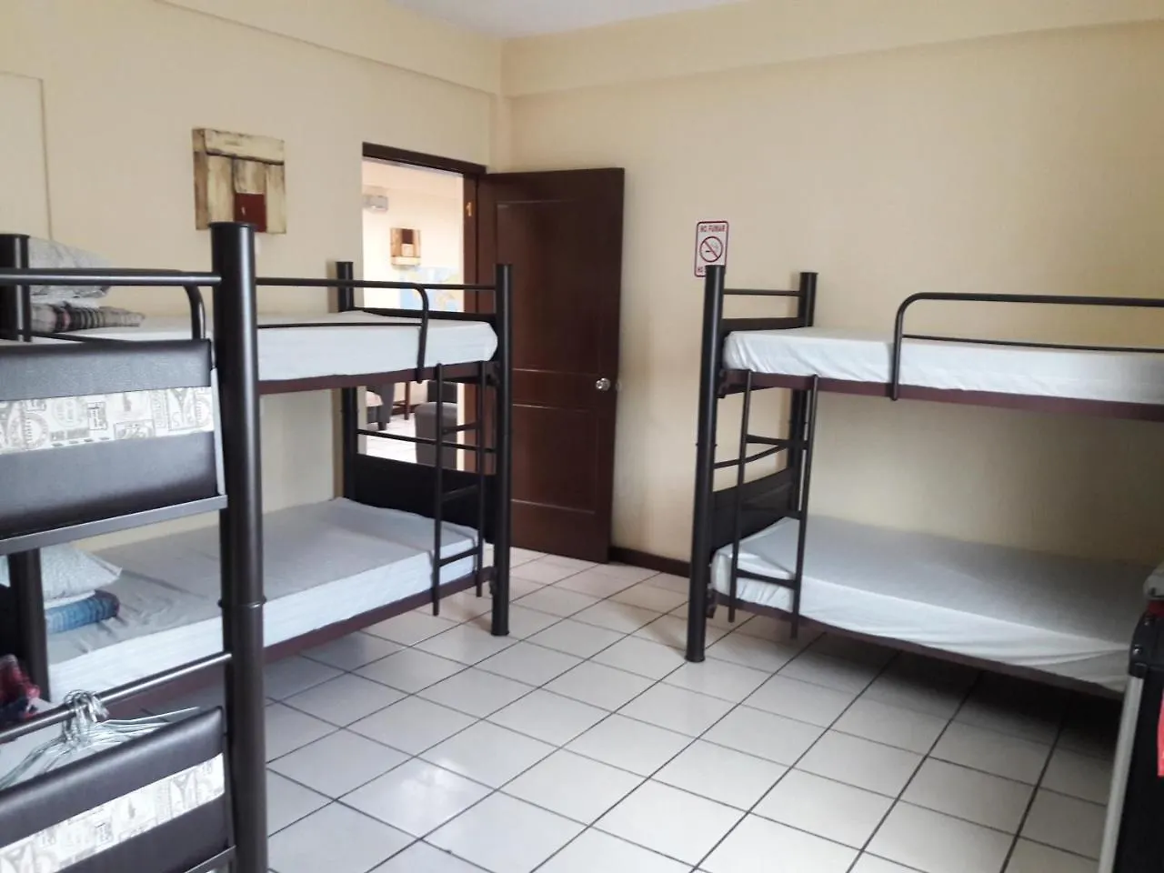 Alme Hostel プレヤデルカーメン