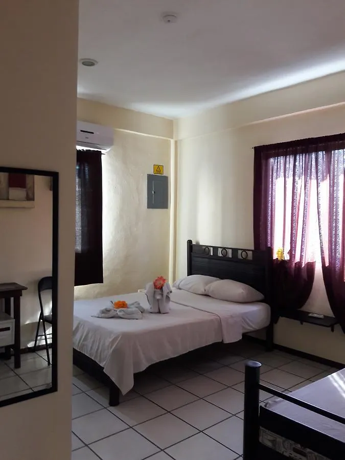 Alme Hostel Playa del Carmen 0*,  Mexico