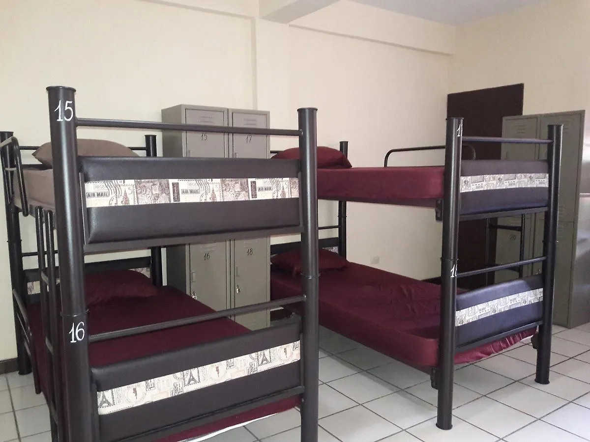 Alme Hostel 普拉亚卡门