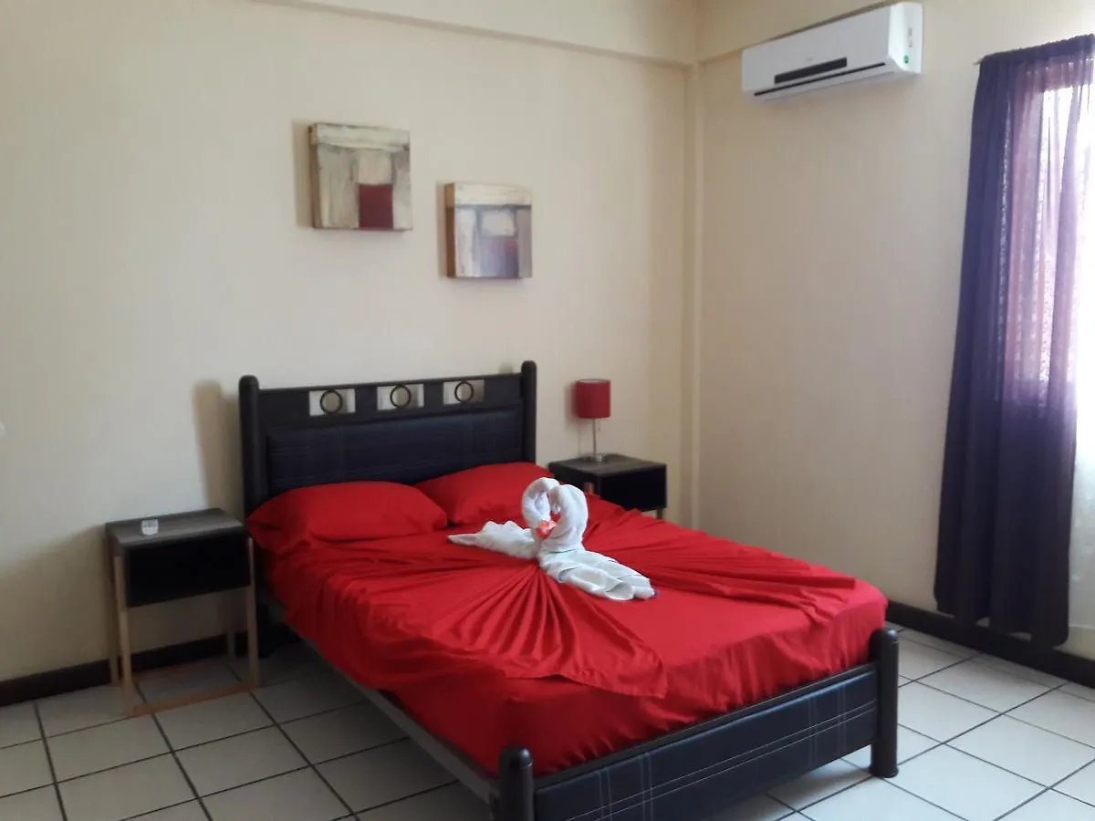 Alme Hostel Playa del Carmen 0*,
