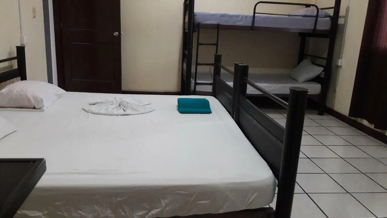 Alme Hostel Playa del Carmen 0*,